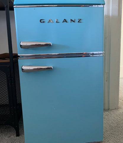 Compact Refrigerator